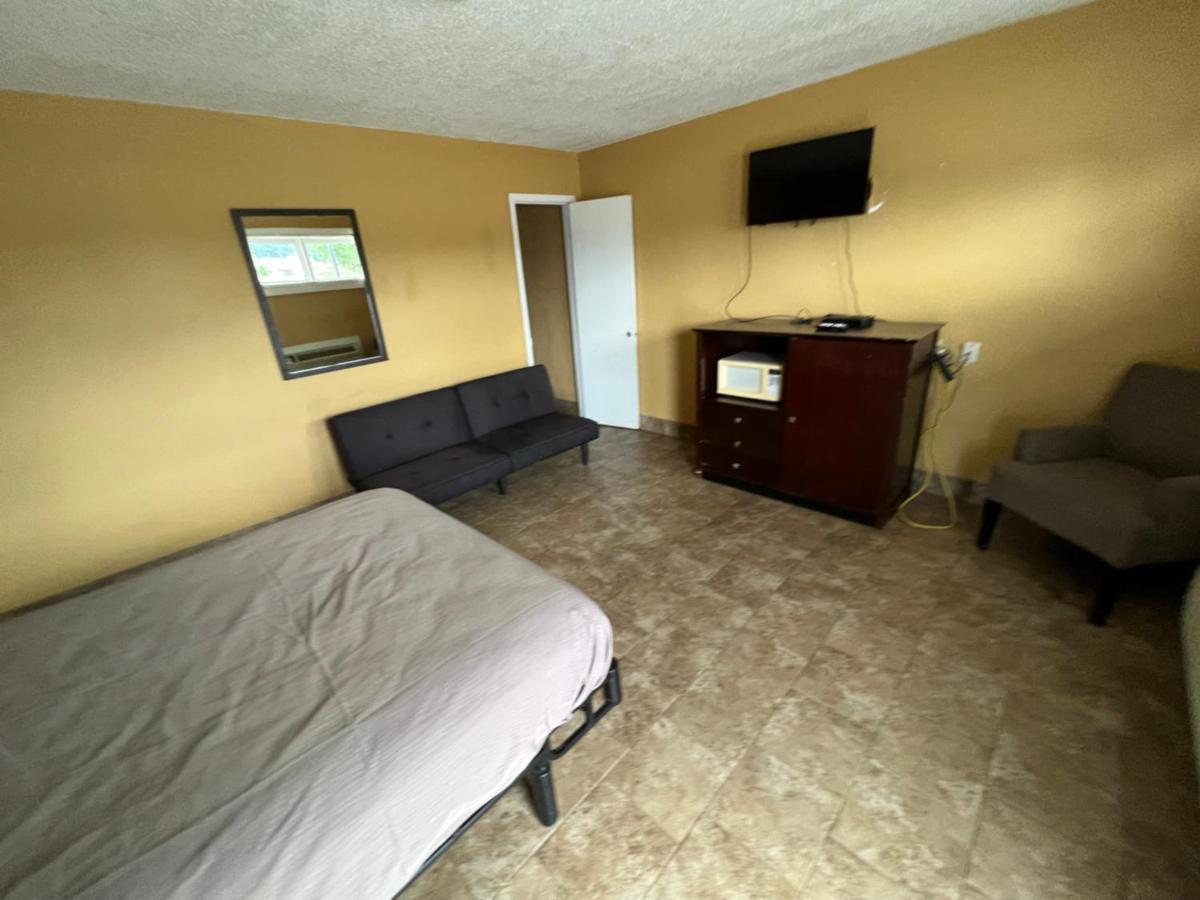 Budget Inn Decatur Priceville Экстерьер фото
